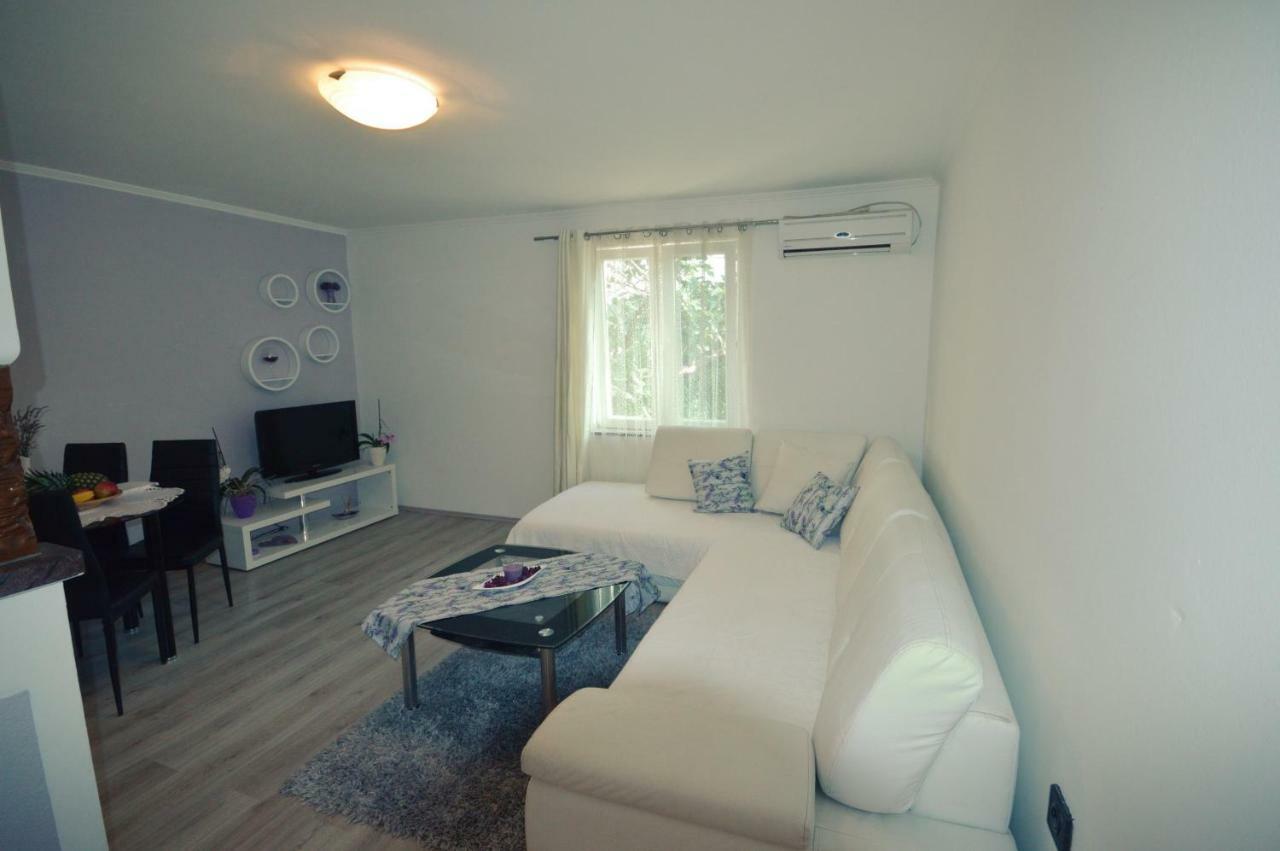 Vacation Home Vesna 브리비르 외부 사진